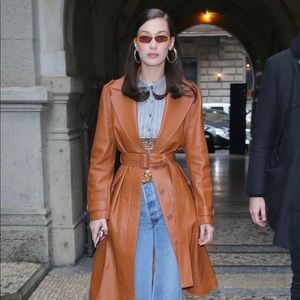 Meet your Posher, Sydney